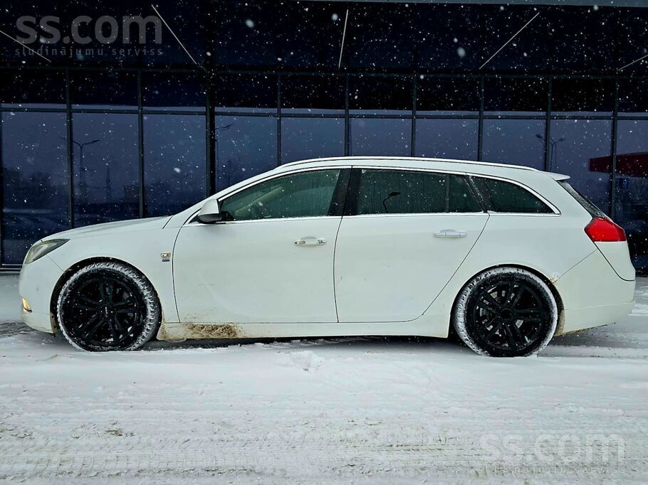 Opel Tiek pārdots sakarā ar jauna auto iegādi. 