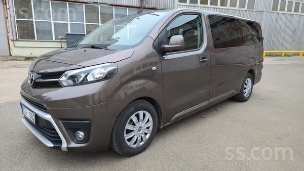 Toyota Toyota Proace 2.0D teicamā tehniskā un labā vizuāl