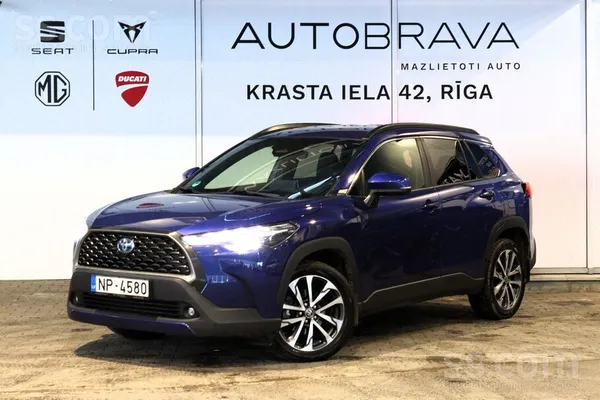 Toyota Piedāvājam Toyota Corolla Cross 2.0 Hybrid Luxury 