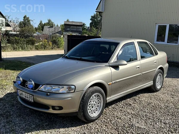Opel Vectra - 1