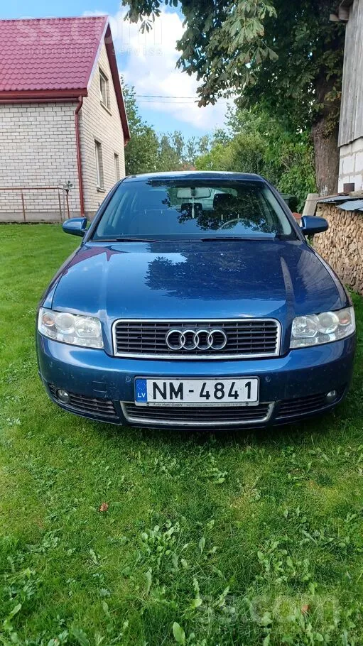 Audi A4 - 1