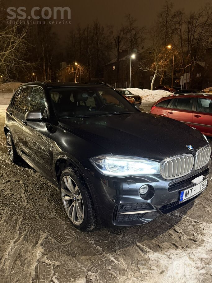 BMW Pārdošanā BMW X5M50D 2014 gads. 