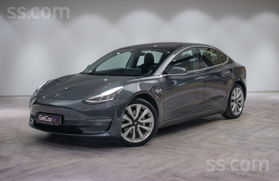 Awd Long Range 75kWh, ātrās uzlādes stacija un lēnas uzlādes stacija + Type 2.

1