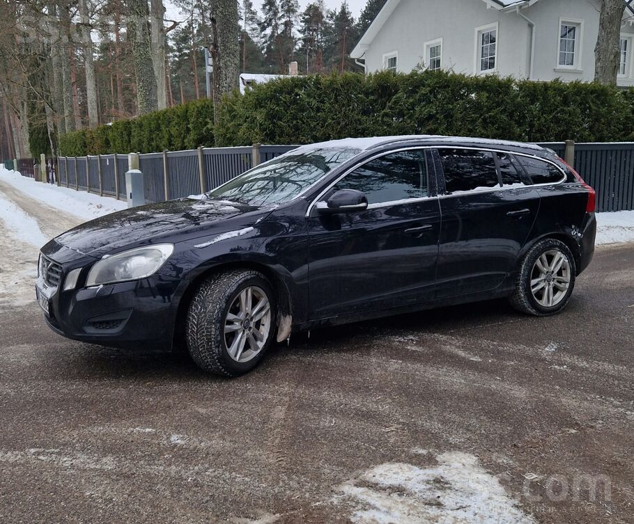 Volvo Volvo V60 очень экономный авто в хорошем состоянии