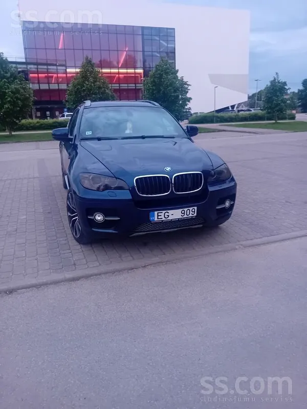 BMW Normālā stāvoklī. 2010.g. vecais. 3.0diz. 173kw mo