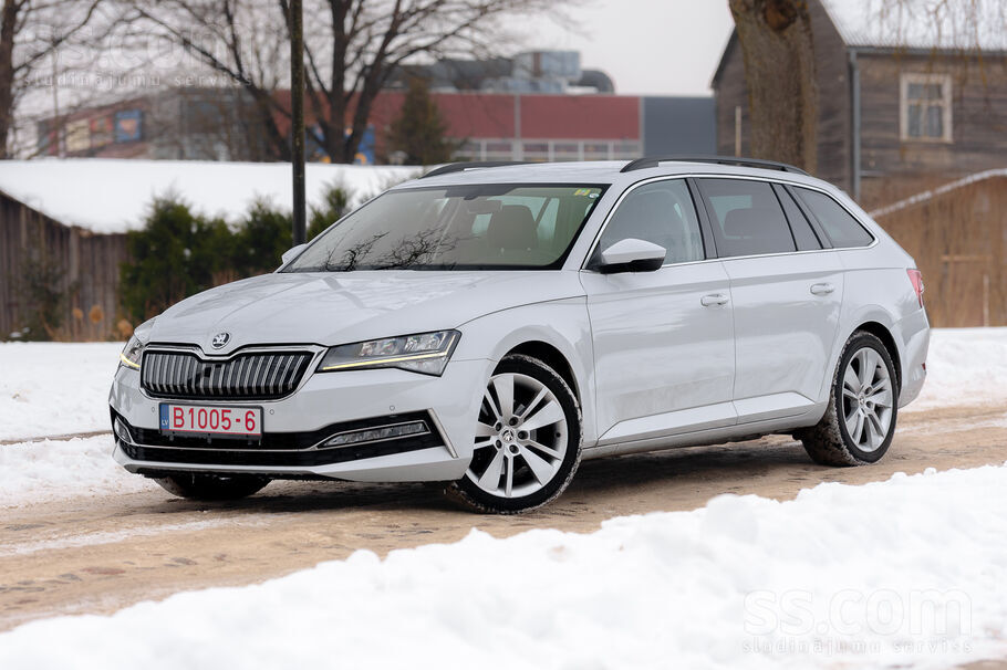 Skoda Superb IV Plug-In Hybrid 1.4 115Kw, 218Zs ar automātisko pārnesumkārbu