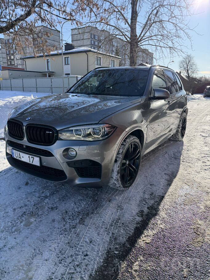 BMW X5M, 423kw