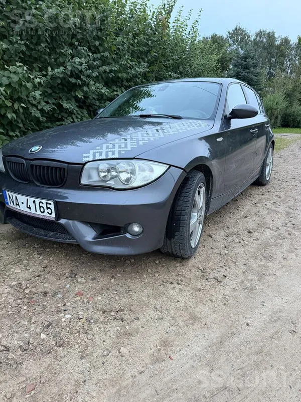 BMW 120 - 1