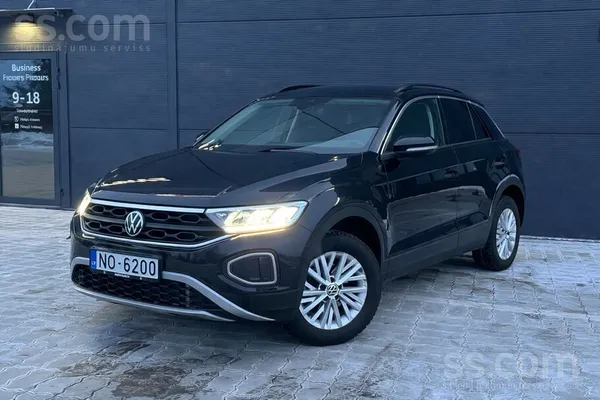 Volkswagen Pārdodu 2023. gada Volkswagen T-Roc ar 1.5 benzīna