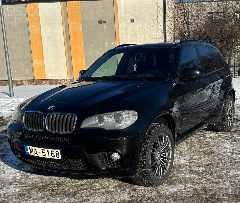 BMW Pārdodu labi uzturētu un koptu BMW X5, lieliskā te