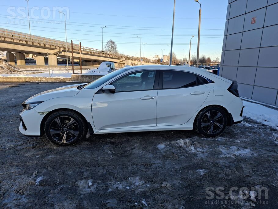 Надежный автомобиль. Максимальная комплектация. Одна хозяйка.