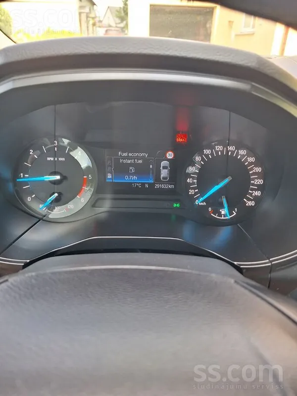 Ford Ford Galaxy 2015. gada modelis ar 2.0 litru dīzeļd