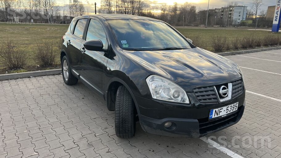Nissan Pārdodu Nissan Qashqai labā tehniskā stāvoklī. Aut