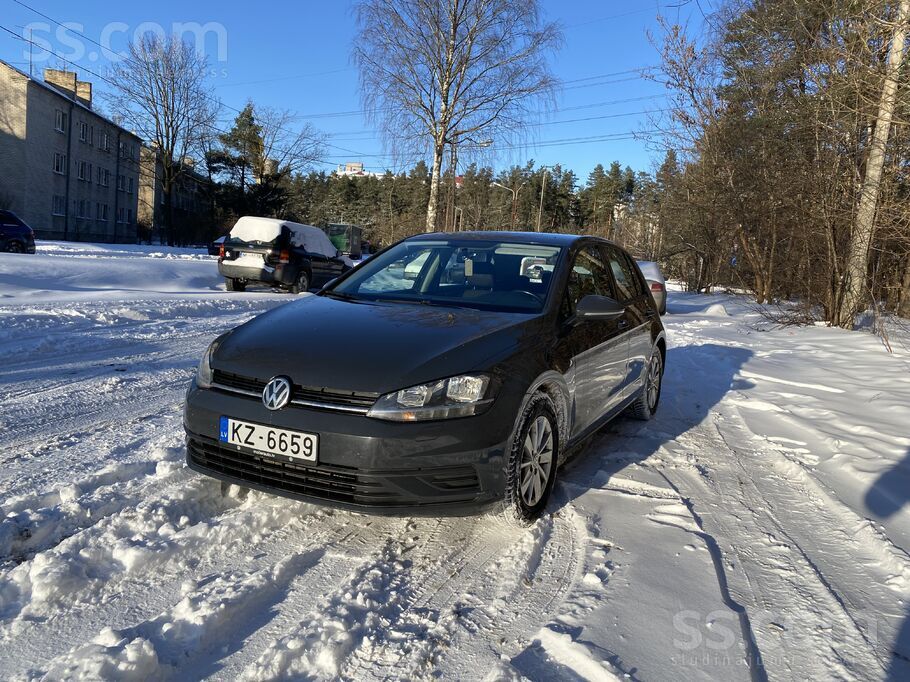 Volkswagen Pārdodas kopts un uzpasēts Golf 7 ar 1.4 benzīna d