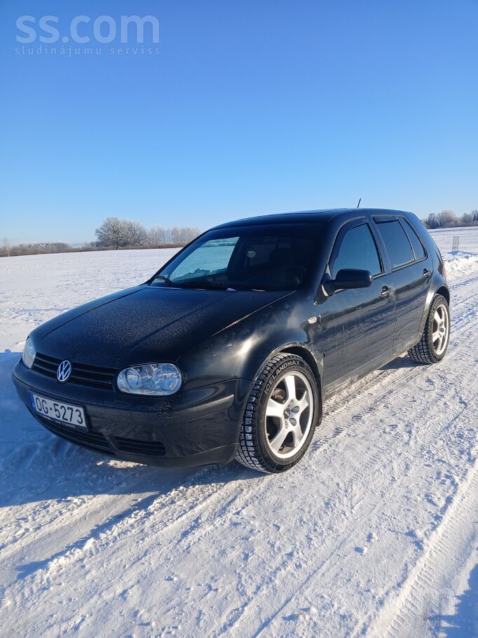Volkswagen Pārdod Golf, 1, 4l benzīns/gāze. Ļoti ekonomisks u