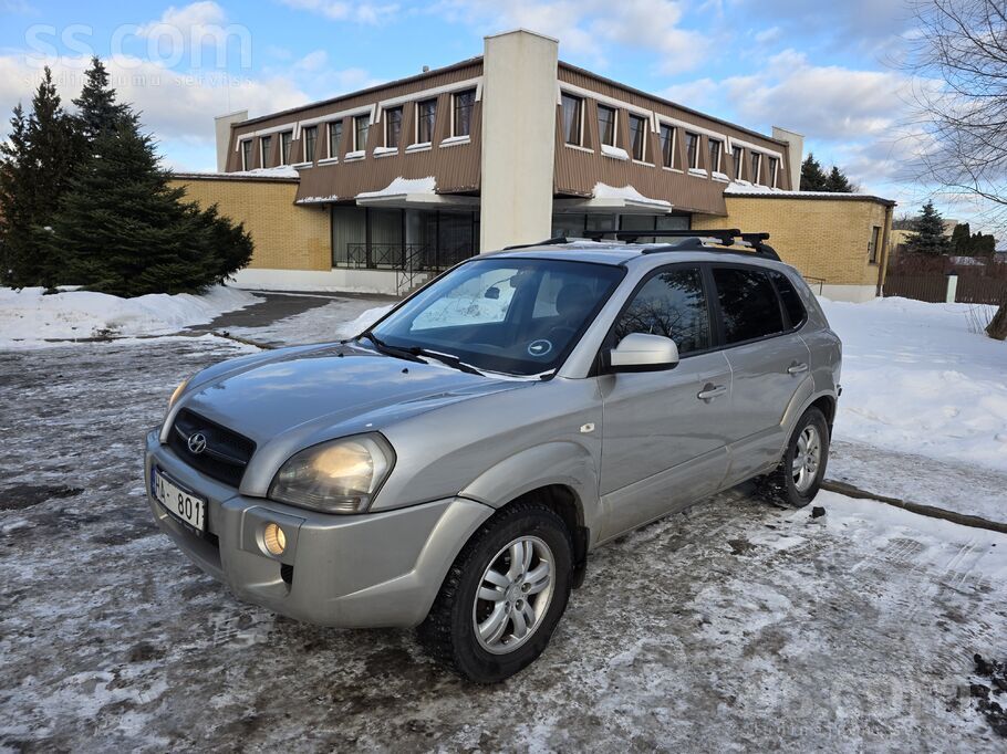 Pārdod Hyundai Tucson 2006.g. 2.0 benzīns/gāze dzinējs ar manuālo ātrumkārbu