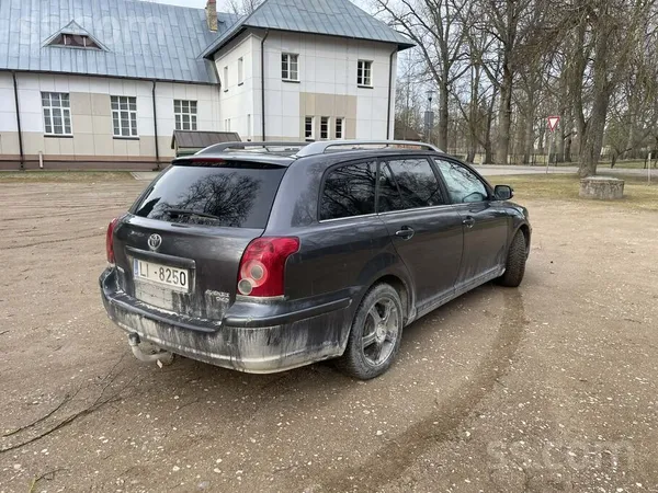Toyota Pārdod toyota avensis 2l d4d motora defekts. Sīkāk