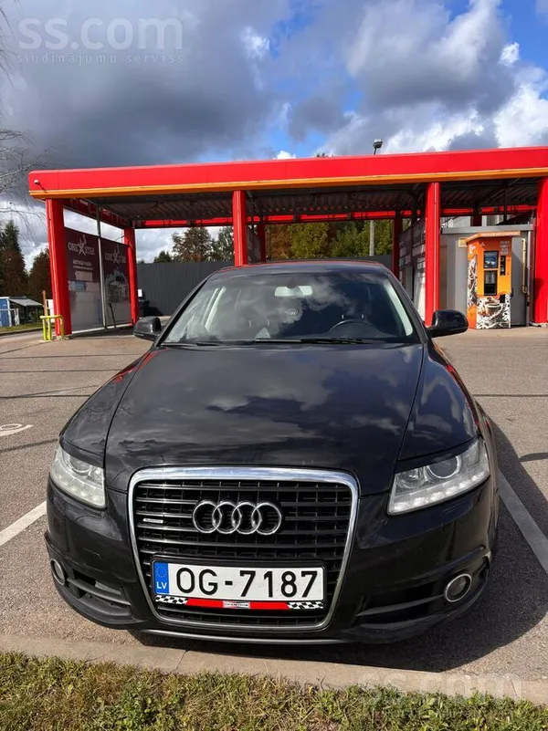 Audi Продаю Audi A6 C6 седан в комплектации S-line quat