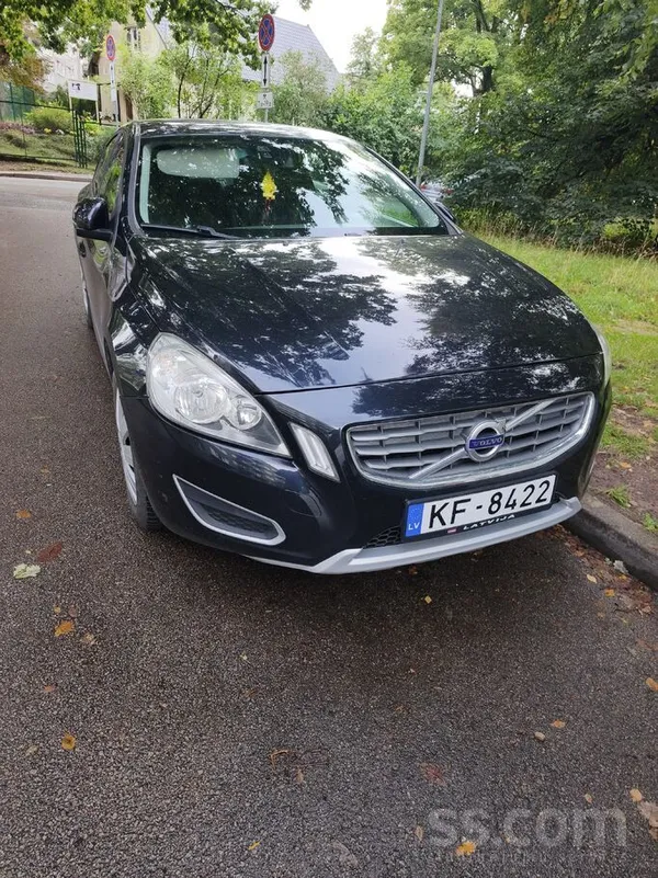 Volvo S60 - 1