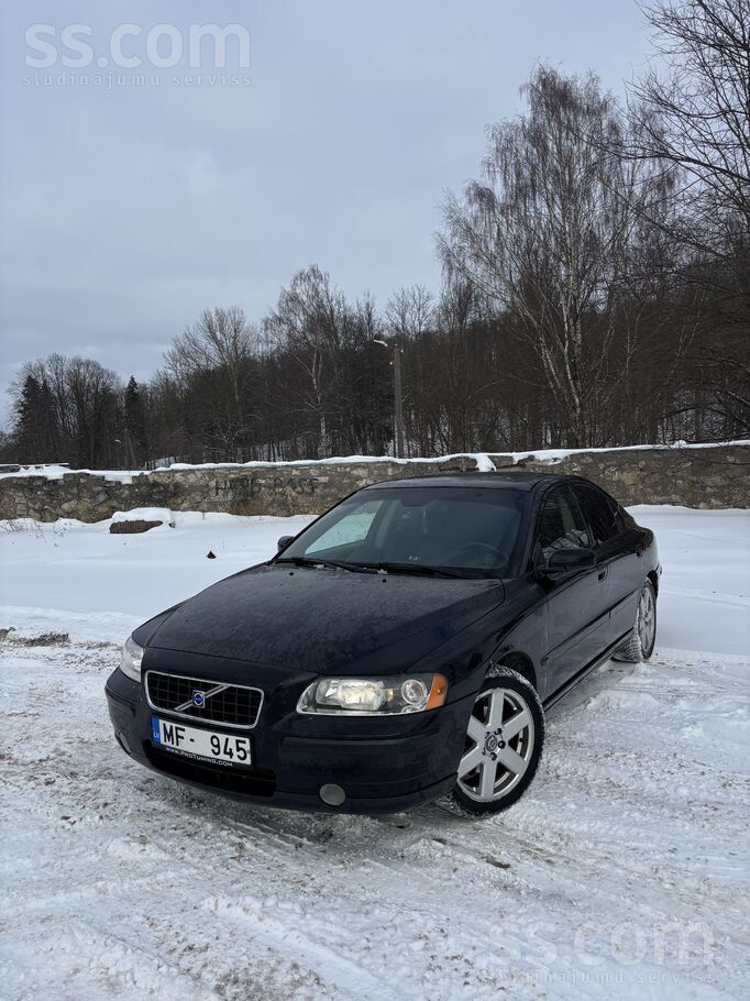 Volvo Pārdodu koptu un lolotu auto 