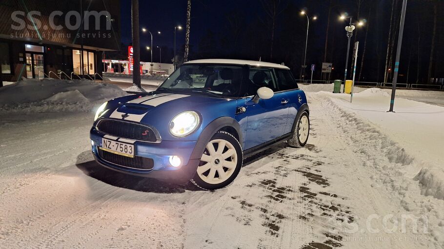 Mini Мощная и компактная машина. В хорошом состоянии. Б
