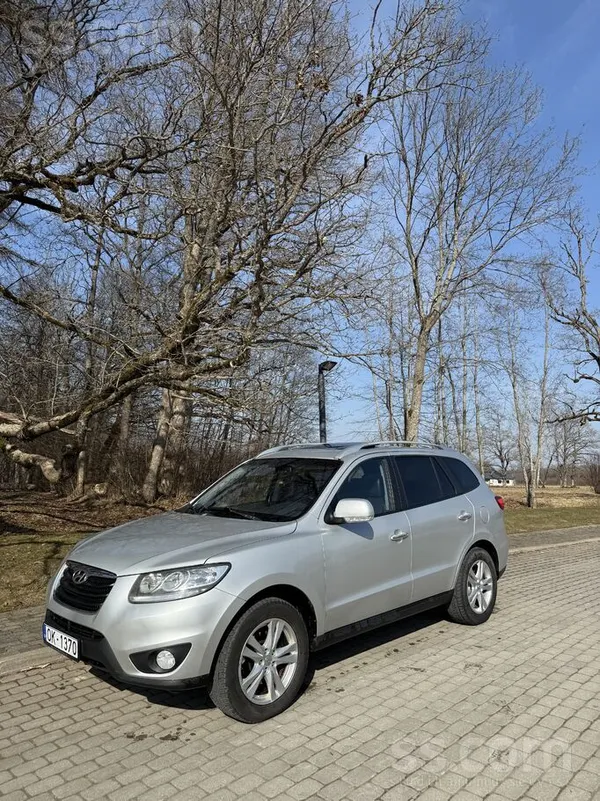 Hyundai Pārdodu Hyundai Santa Fe 2010. gada facelift model