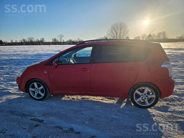 Toyota Pārdodu auto tehniski labā stāvoklī. Ir vizuāli de