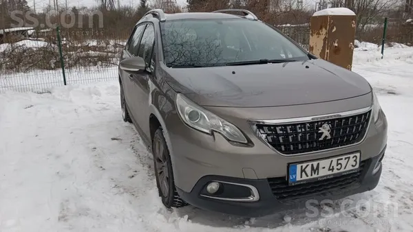 Peugeot 2016 gada Peugeot 2008, 1.2 benzīns. Auto ir labā