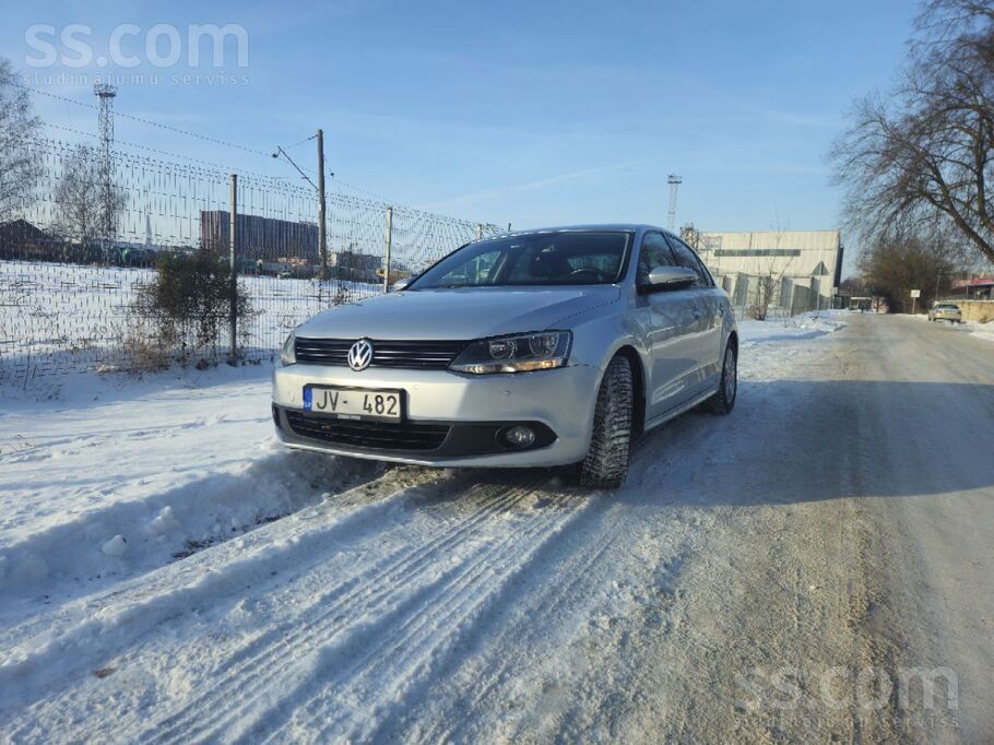 Volkswagen Volkswagen Jetta 2013 1.4 Tsi(Caxa) Silver Metalli