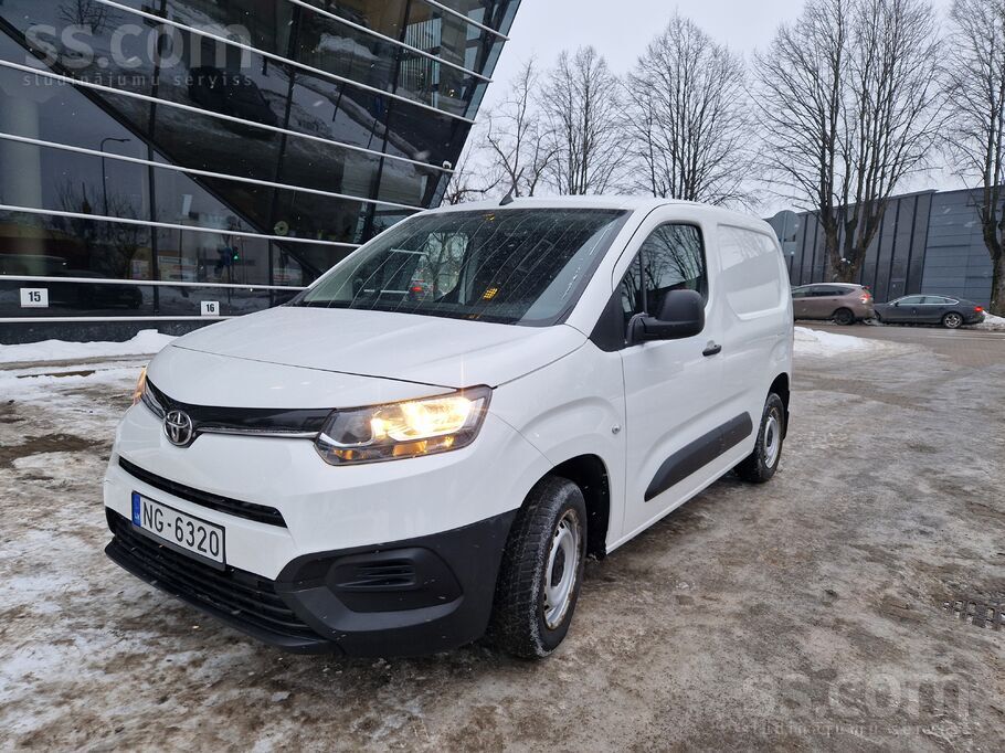 Toyota Uzņēmums pārdod Toyota Proace City 1.5D 100hp 6 M/