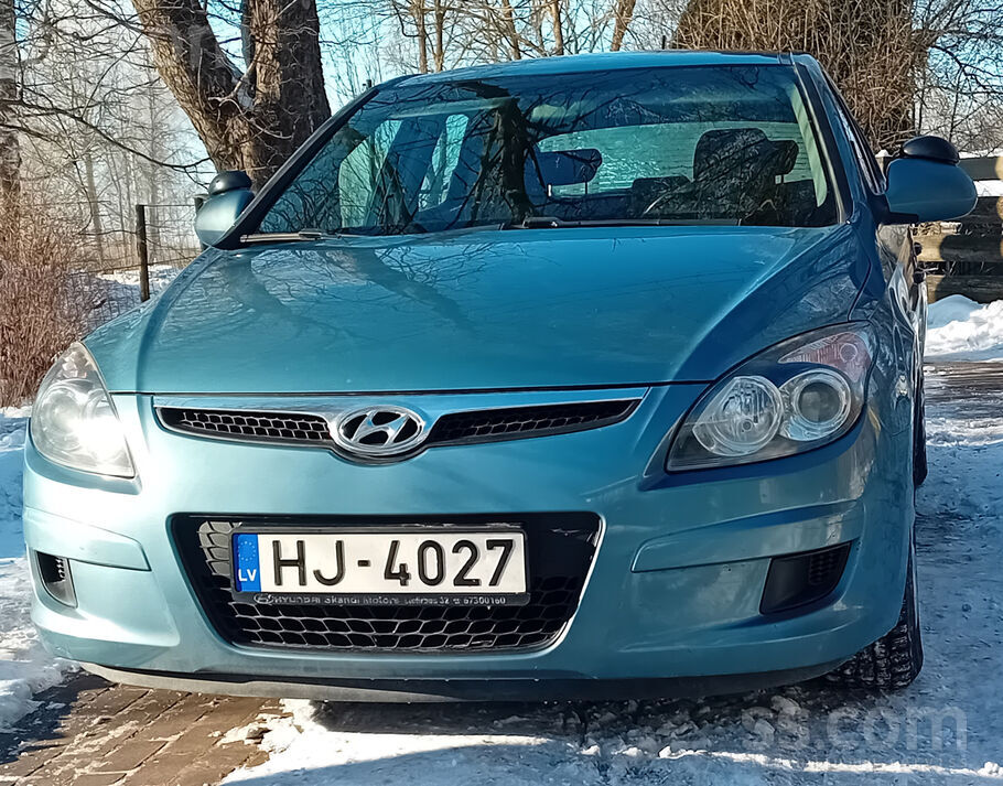 Hyundai Pārdod Hyundai i30, 2009.g. sept. , motors 1.4i, n