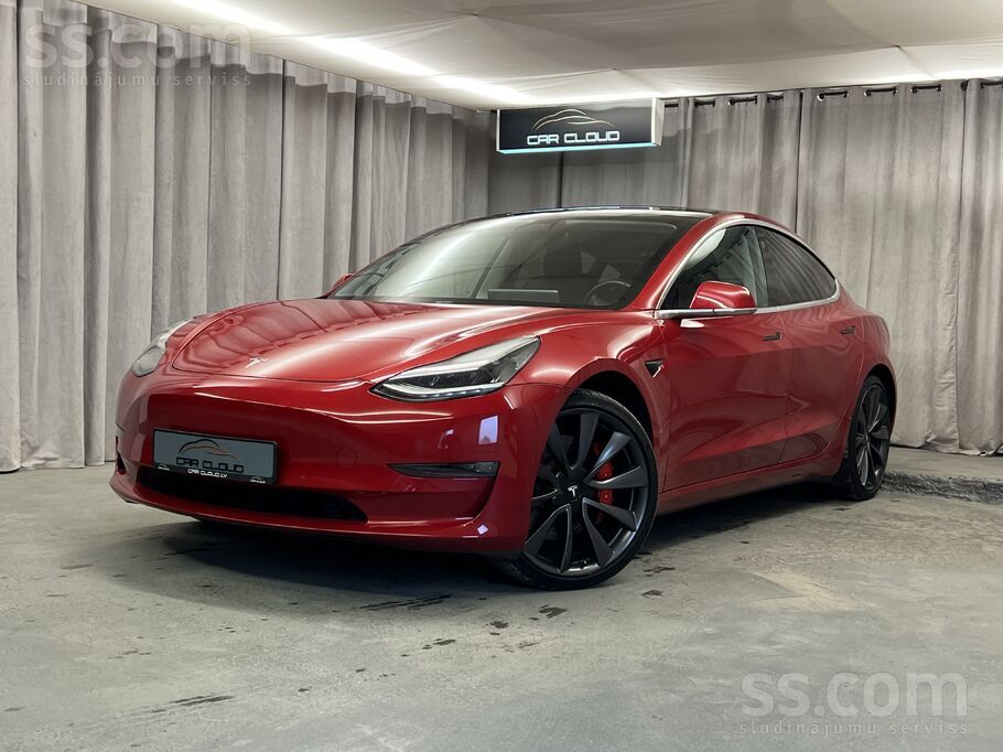 Tesla Model 3 Performance, visjaudīgākā versija ar 513 zs jaudu. Ļoti labā stāvoklī,