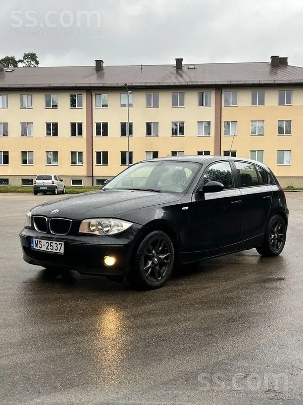 BMW 118 - 1