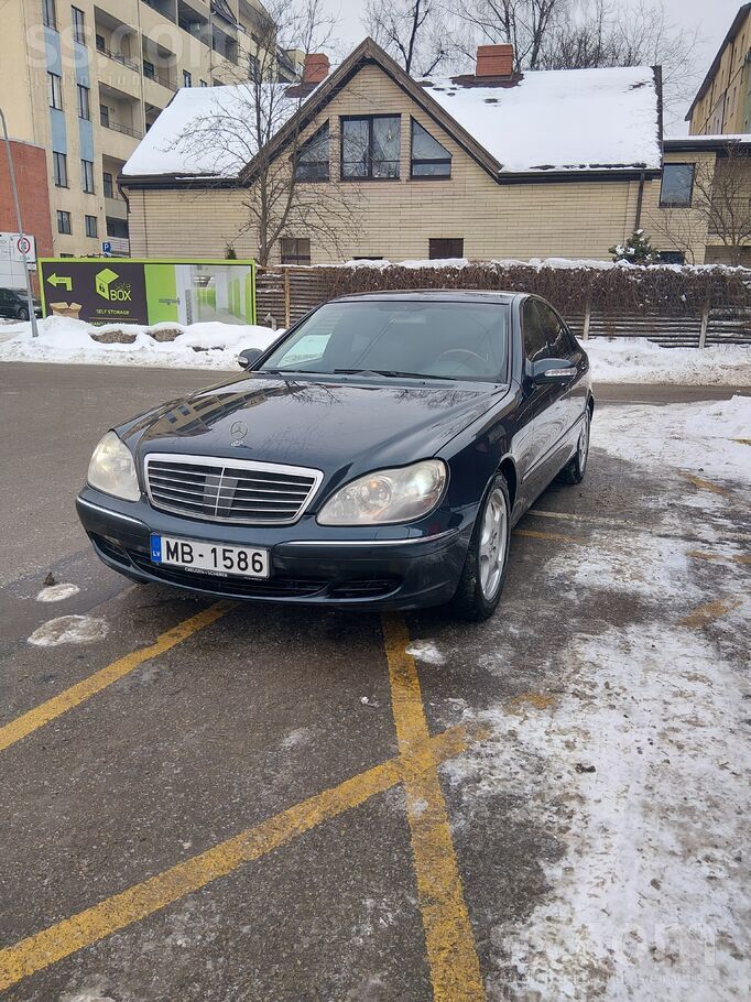 Mercedes Ļoti dzīvs mersis . 2005 gada modelis. 