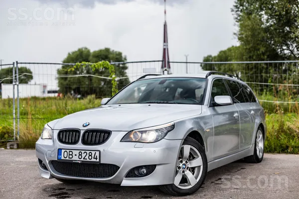 BMW BMW 530d ar 3.0 litru dīzeļdzinēju un automātisko 