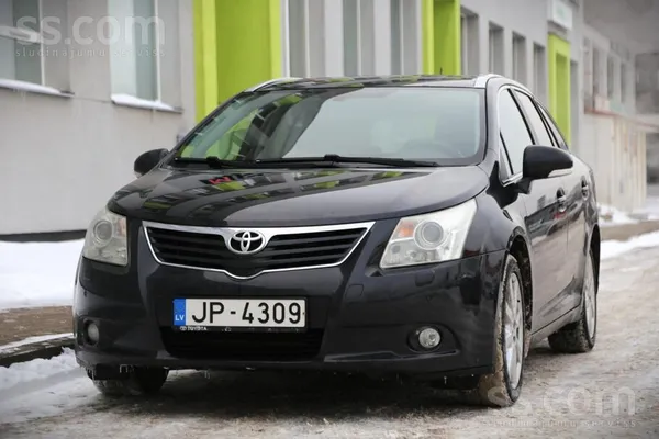 Toyota 2.0i Automāts. Benzīns un gāze, atpakaļskata kamer