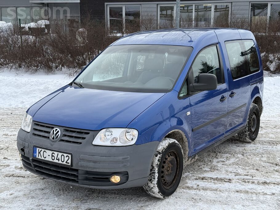 Volkswagen Caddy Life 1.9L dīzelis ar manuālo pārnesumkārbu. 