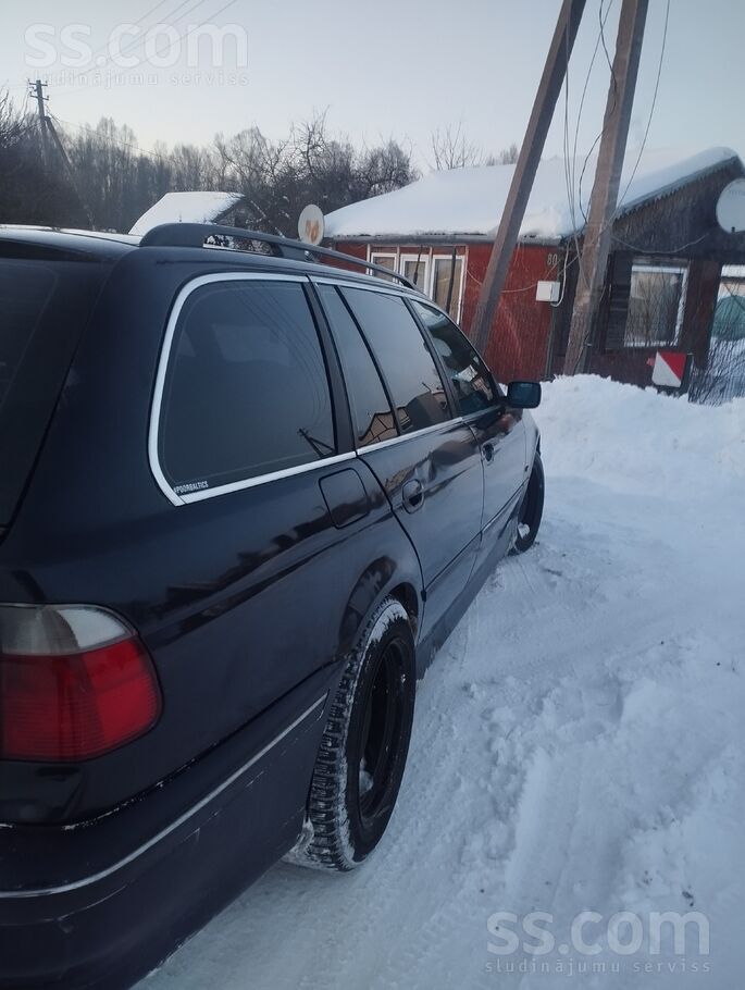 BMW Pardodu normala stavokli BMW 2.5 Tds, Piekare klus