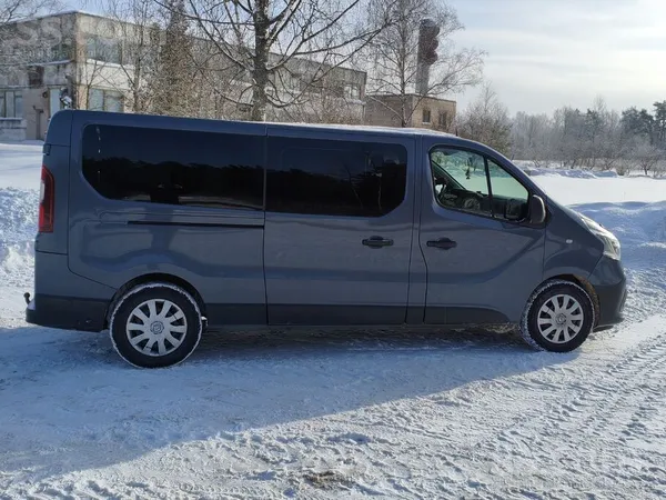 Renault Продаю Renault Trafic Long 23.06.2020. 2.0 дизель,