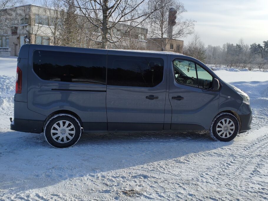 Renault Продаю Renault Trafic Long 23.06.2020. 2.0 дизель,