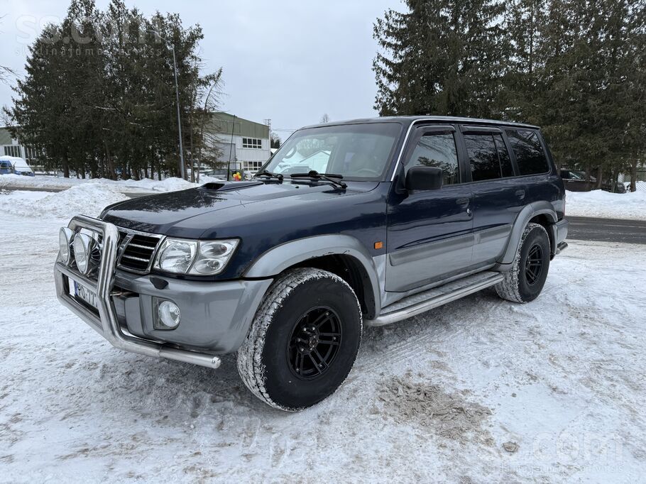 Pārdod Nissan Patrol 3.0 dīzelis ar automātisko ātrumkārbu. Vairāk informāci
