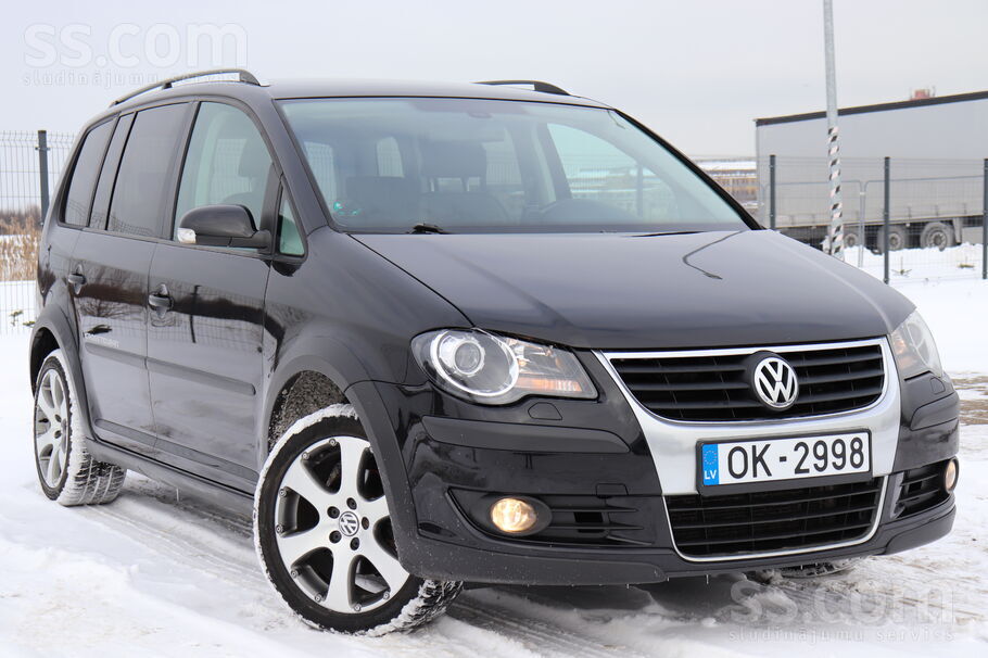 Volkswagen Хорошая Комплектация / Touran Cross редкая красива
