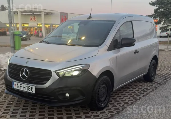 Mercedes Pārdodu labu automašīnu Mercedes-Benz Citan, pirkt