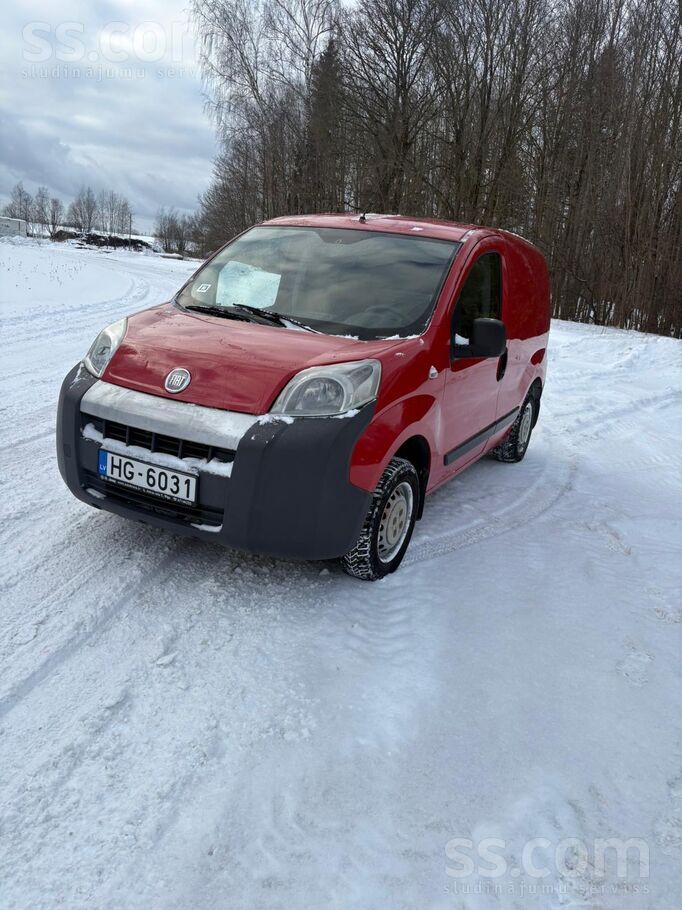 Fiat Mašīna darba kārtībā, skati varu iziet. Cena norād
