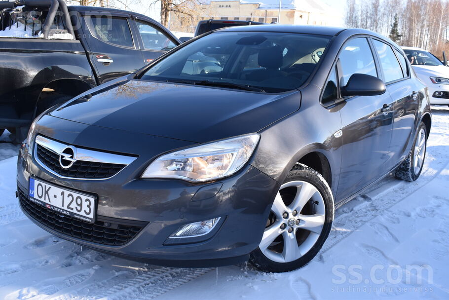 Opel Opel Astra 1, 4L Benzīns, 103kW, 04.2011 g.
