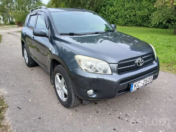 Toyota D4D 100kw, оригинальный пробег 171000км. Хорошее в