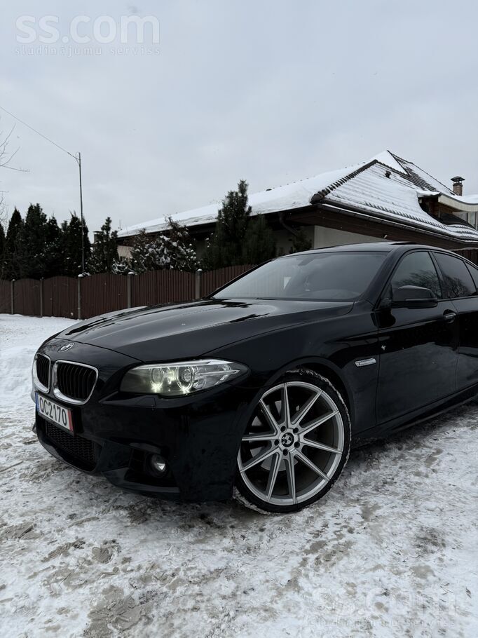 Pārdodu vai mainu ar papildu samaksu abos virzienos.
BMW F10 550i 2016