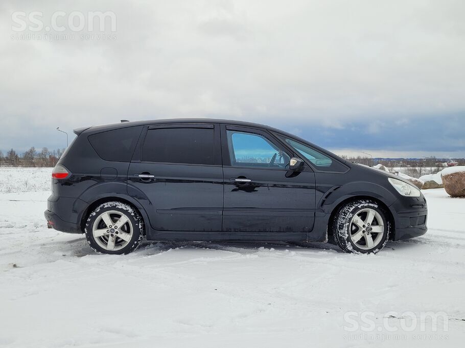 Ford Продается Ford S-Max (2009) Мощный и ухоженный сем