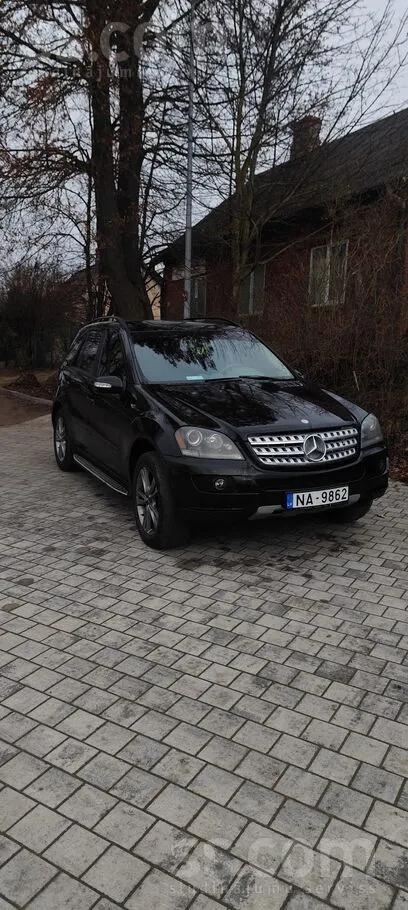 Mercedes Продается комфортный проходимый автомобиль. 