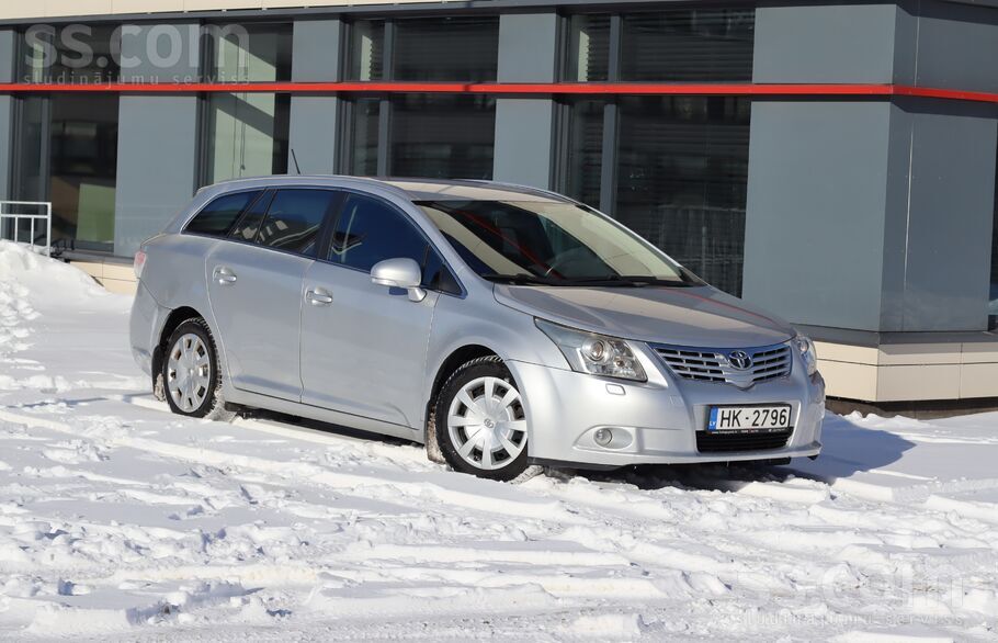 Toyota Svaiga tehniskā apskate. Toyota Avensis, 2.0 benzī